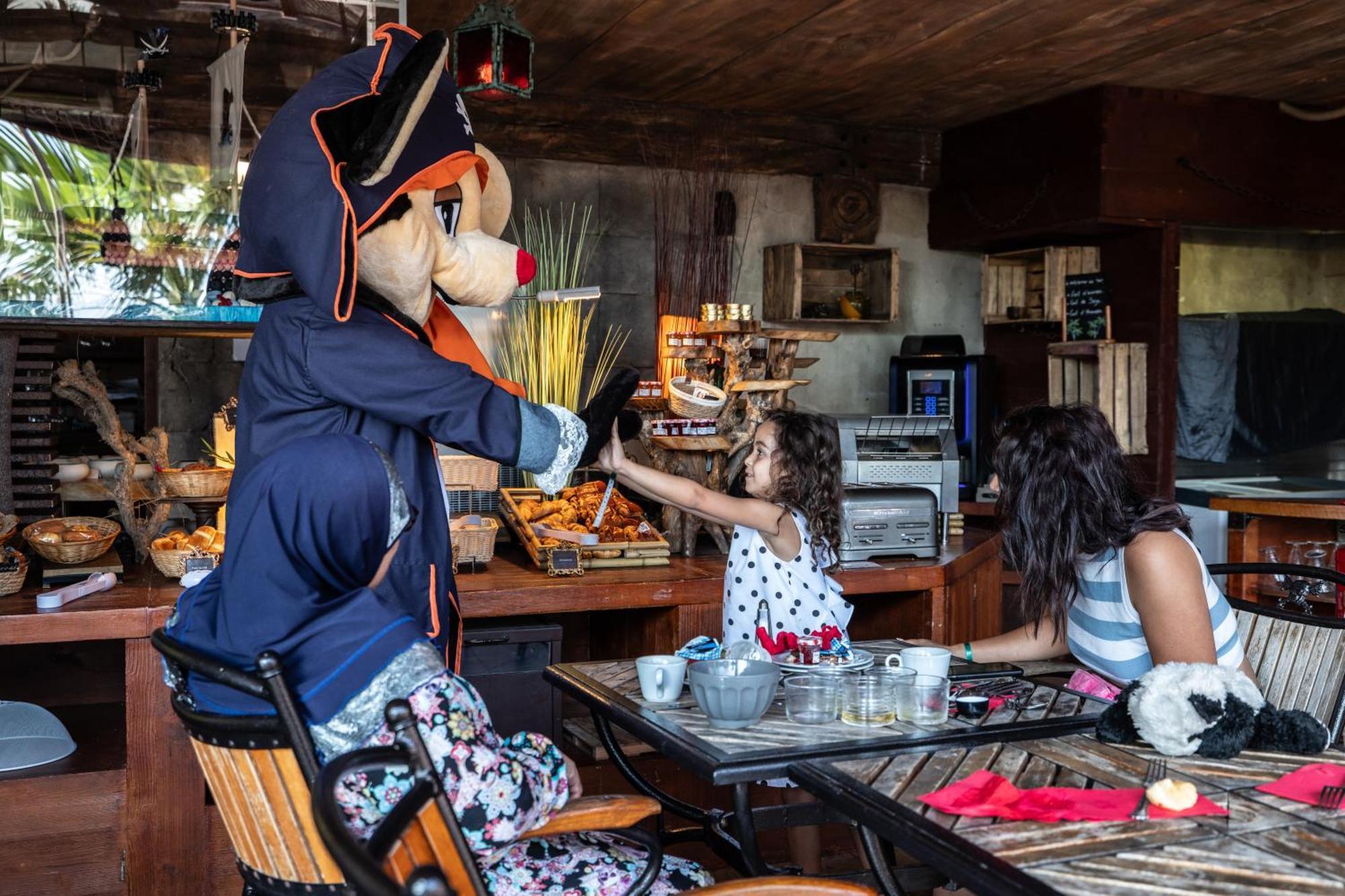 Hotel Pirates World Agde Dış mekan fotoğraf